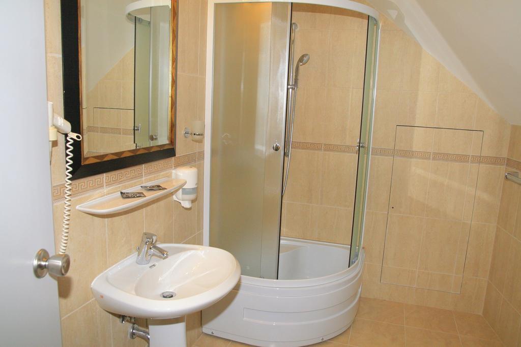Pensiunea Blanca Reghin Room photo